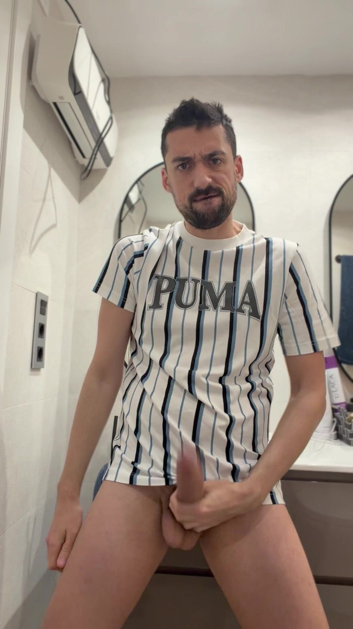 Liam Harding: Hot Stepdaddy Wanking off in Public Bathroom