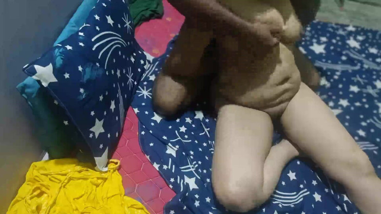 Sexy sindu: Dì ướt át cay cay và nóng bỏng