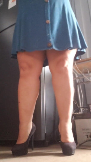 Riderqueen: BBW outdoor video worship