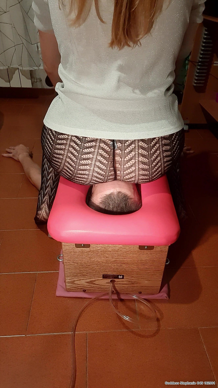 goddess82: Pepek dan pantat lancas **ing!