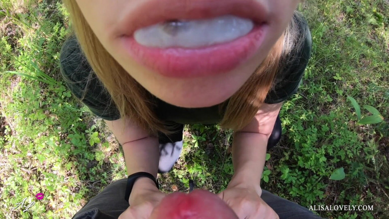 Alisa Lovely: Bike ride and blowjob in the forest! What could be...