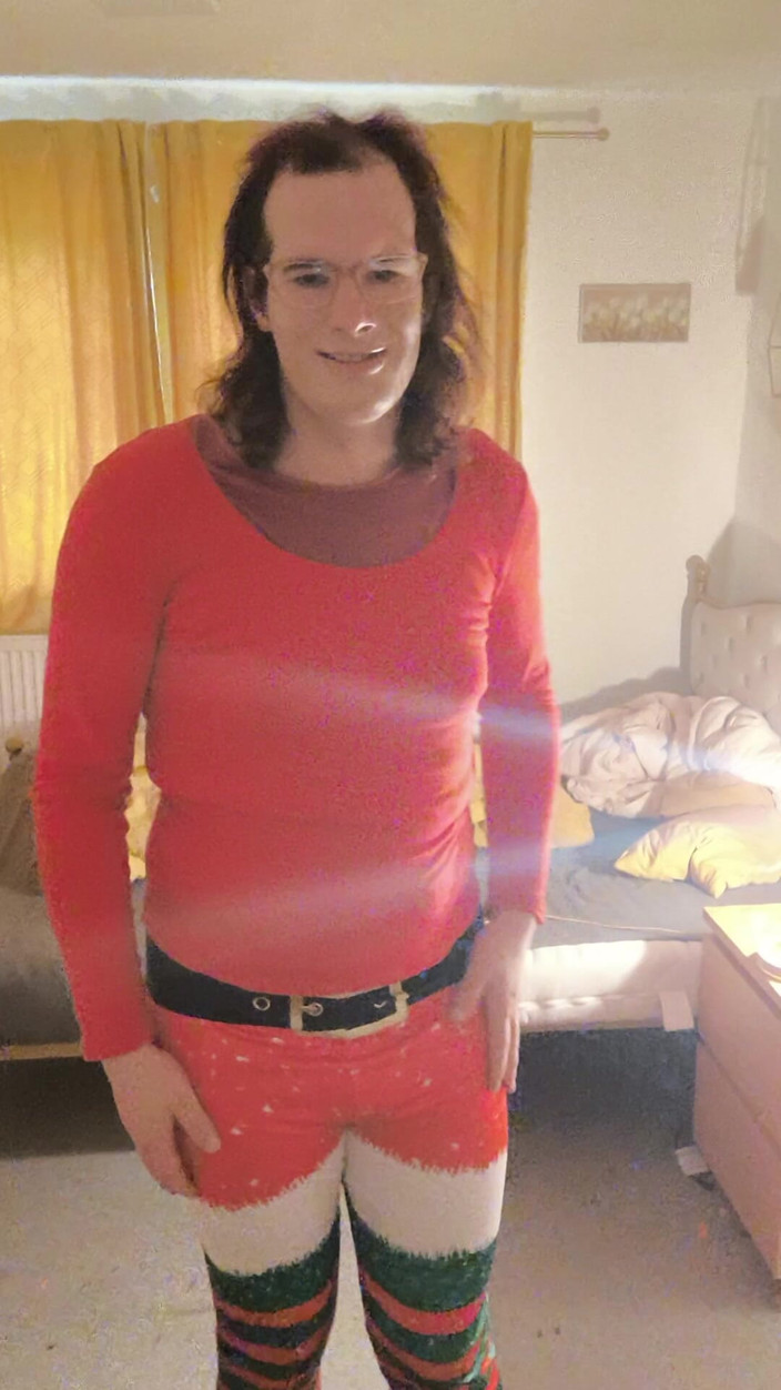 JanineLang: Santa Claus आपके लिए कपड़े उतारती है