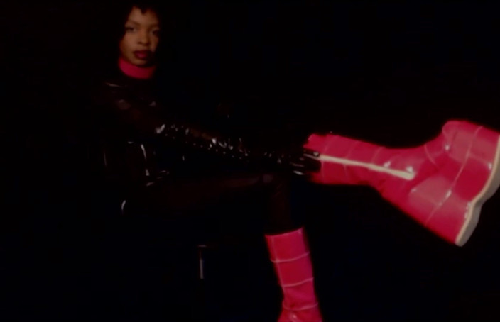 The Goddess Simone: Gotik çiğneme yarak çizmeleri