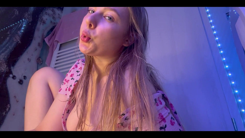 JuiceLussie: アナルセックス、マスターベーション、ピンクのアソコを指で愛撫する