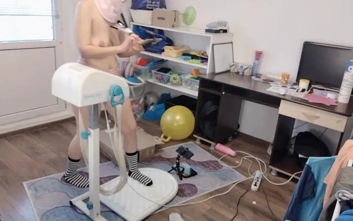 Amateur_MS: Amateur Massage with Naked Brunette Vibrator. Hairy Latina Pussy, Big...