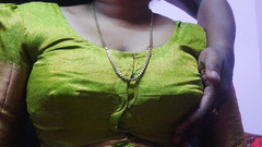 Desi Mohini: Bos India memanggil setiausahanya di bilik peribadinya