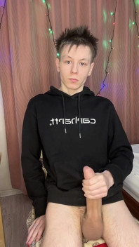 Twink Prostate Tingles During Intense Solo Hand Pump