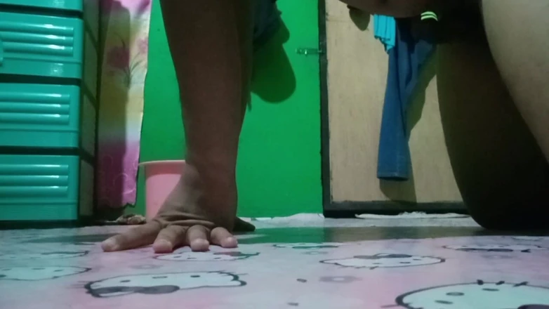 Chubbyme Pinay: Asian Chubby Mistress Get Fuck on the Floor by His...