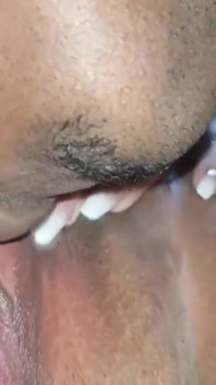 Wildenglishbbw sul divano gambe spalancate bbc Nata4sex mangiando la mia figa