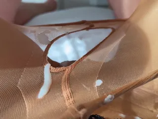 Baise-moi à travers ces collants cdr