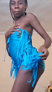 Pepek seksi menari oleh eboni miang Pearl Keysha