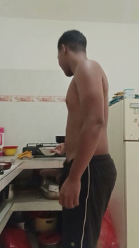 Big Dick Gets Horny When He Cooks