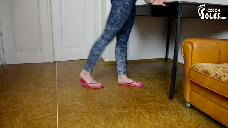Czech Soles - foot fetish content: Teenage foot dream