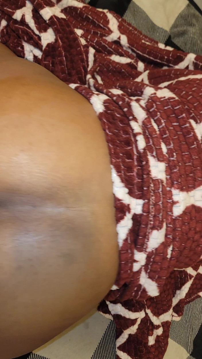 Themeatz: Záhada děvka bbw šuká velké černé péro a polyká nálož mrdky