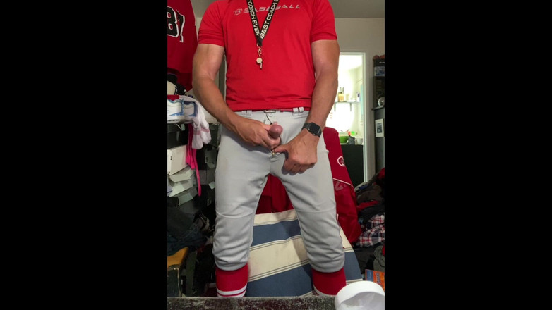 JockDad87: Jockdad87 边缘在棒球装备和红色条纹袜子