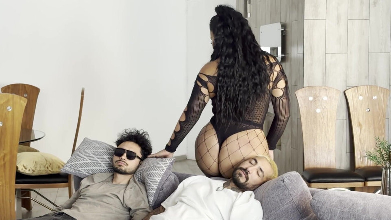 Calientehubxxx: A Dream of 3 Gali Diva