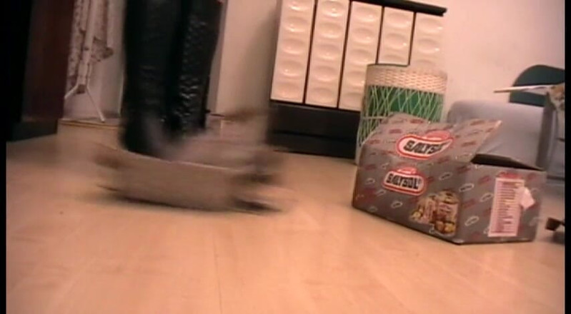 Foot Girls: Crushing box with high heeled boots