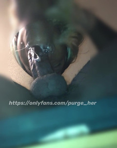 Purge_her: Wytrysk w gardle pod stołem