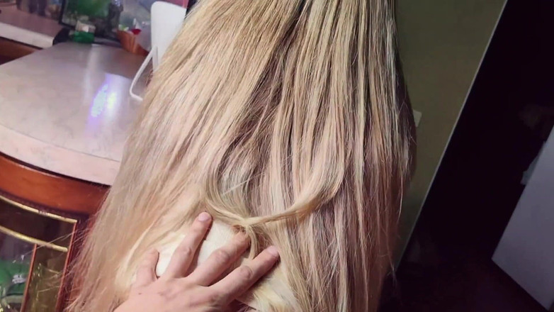 Taboo Room: 他粗暴地操了她并射在她的内裤上