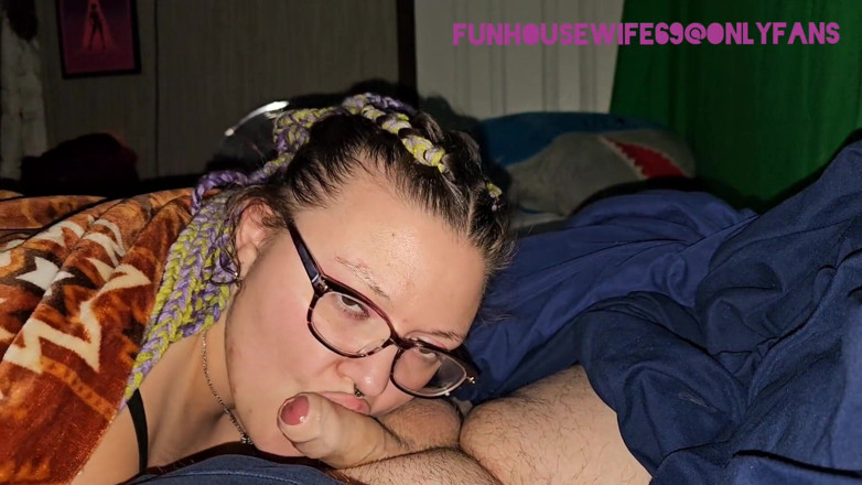 Funhousewife69: Мінет після роботи, висушує його яйця і ковтає весь його камшот
