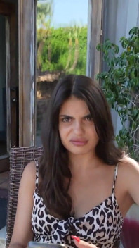 Elena Spano Gives a Blowjob in the Garden and Fucks in the Bedroom with a Stranger