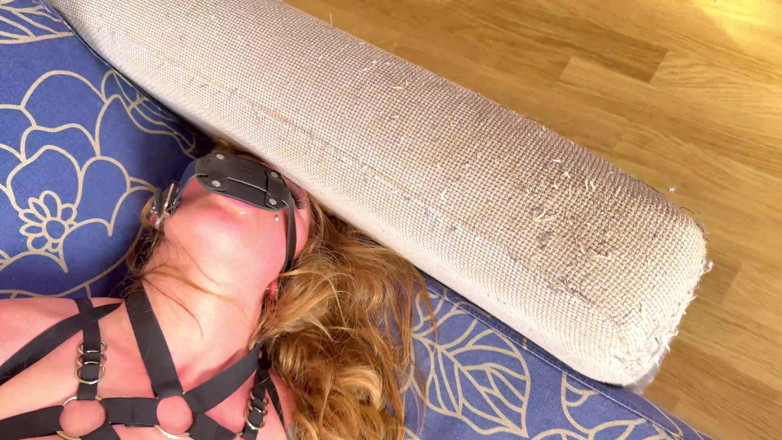 Latina Fetish: Escapology Training for Sandy Candy Day 1 (4k)