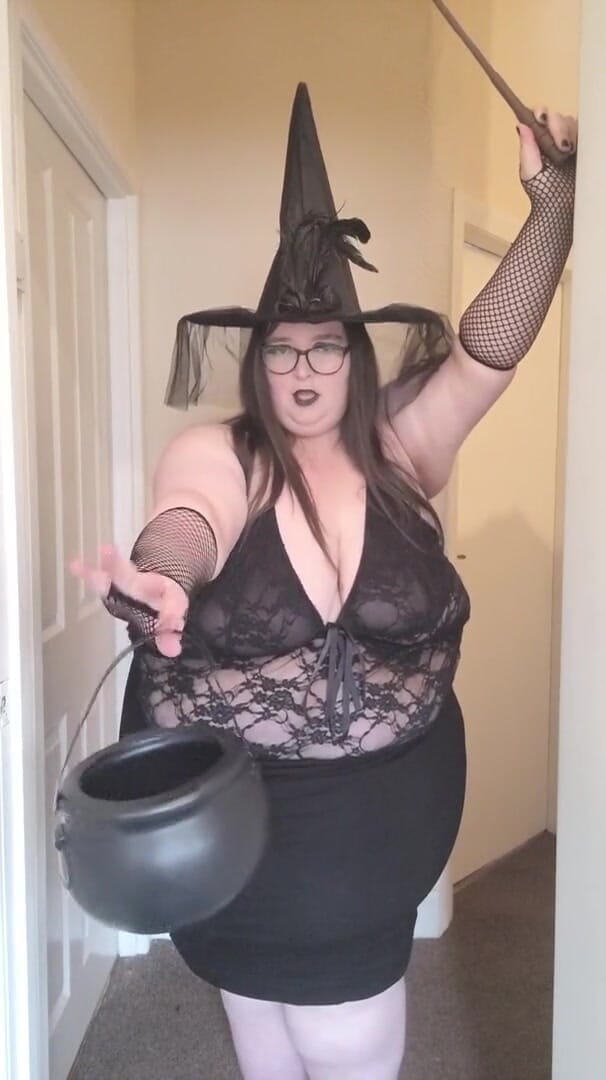 SSBBWLadyBrads: The fat ssbbw bully witch