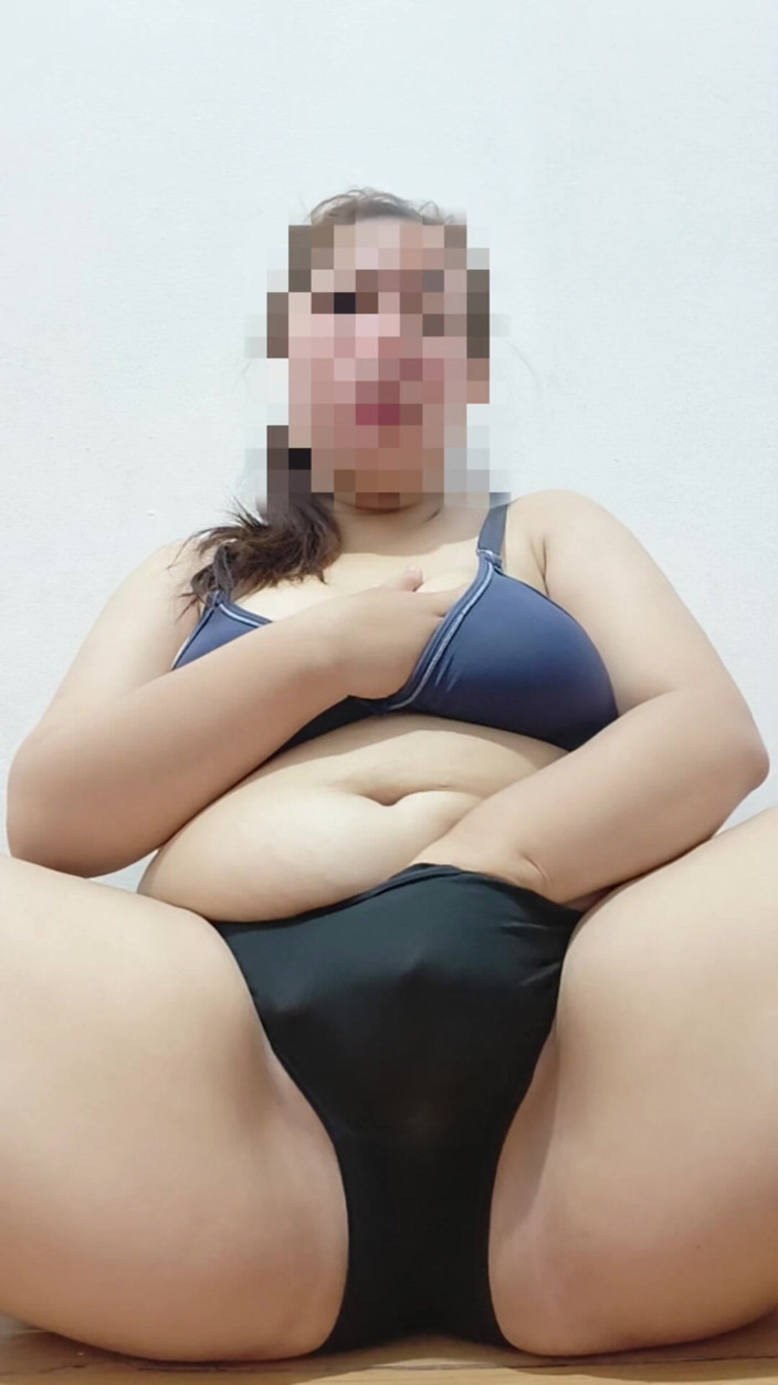 Vaginabig88: Этот большой взгляд не обрезался в течение длительного времени и сухой