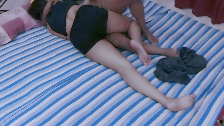 Hope Love: Erkek arkadaşımın en iyi arkadaşıyla seks yaptım