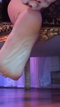 Clippa personalizzata Moisturize My Feet Footfetish