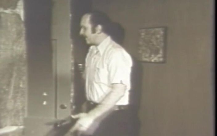 Vintage megastore: Neighborhood Doctor - Restyling Movie in Full HD Version