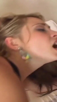 仕事帰りの夫との情熱的なセックス