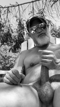 Outdoor Bate in B&w