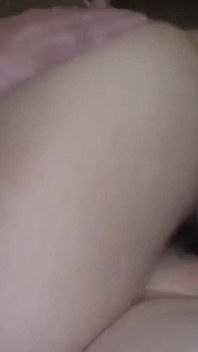 잘생긴 얼굴에 넘어지는 유부녀, 위험한 사적인 차례로 표류하는 비밀 불륜