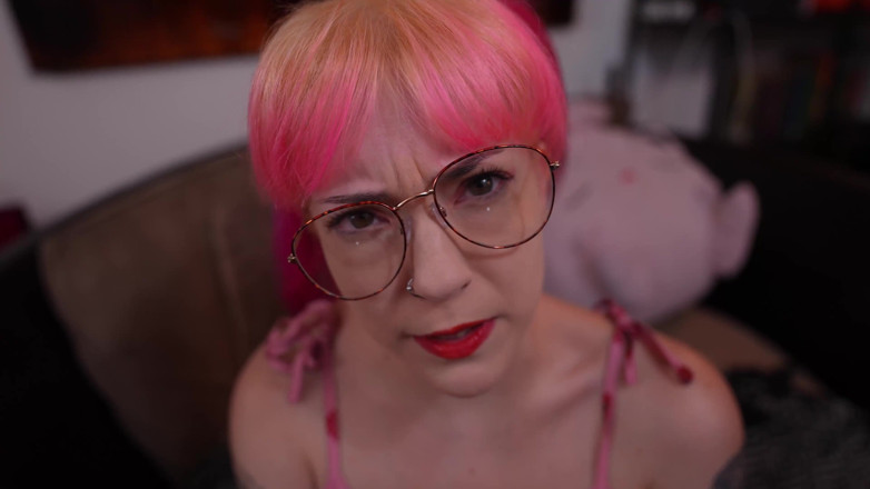 lilredvelvettt: Turning Your GF Onto Cuckolding