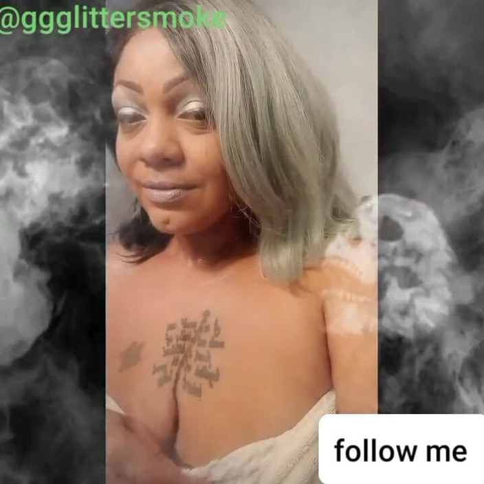 Glitters smoke haus: Tak úžasné!