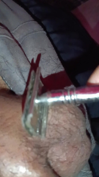 Darling_Shivani: 年轻男孩剃光了一根鸡巴
