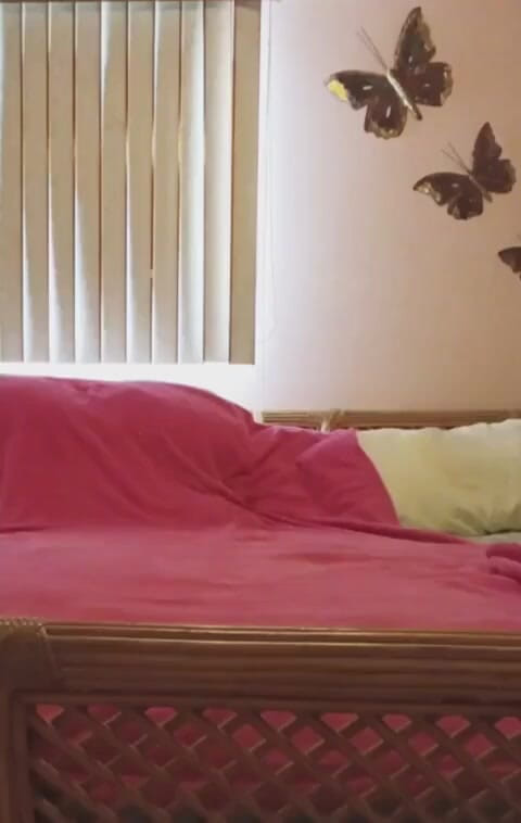 YLBC: 잊을 수 없는 날 #4 기혼 남자가 내 우유를 세 번 가져다