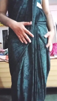 Indian Gay Crossdresser Gaurisissy Looking Hot in Black Saree