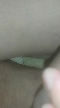 Kırmızı iç çamaşırlı yakın çekim