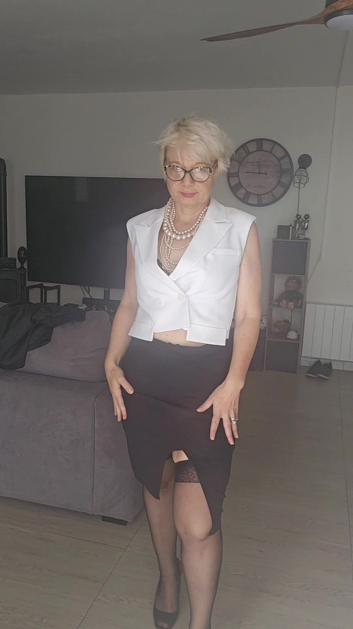 Sofy13: 你觉得我的衣服去上班怎么样？你会持续前一天