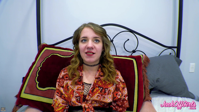 JackOffGirls: 19yo Dakota Burns very first edging session strokes and teases...