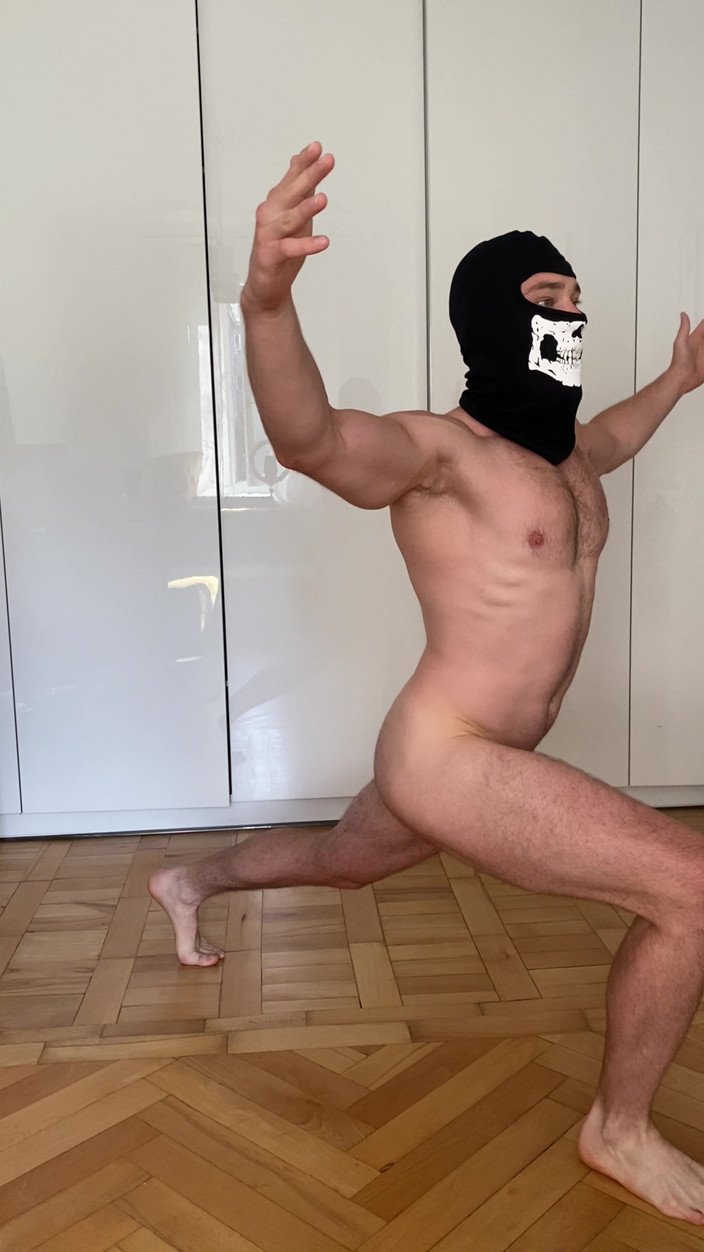 1TeddyBear1: 不穿衣服的晨间锻炼精力和一点注意力