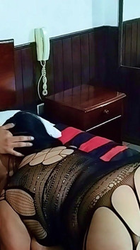 İri güzel evli kadın paylaşıldı, kocası onu filme alıyor, sadece ağır çekimdeki hayranlar
