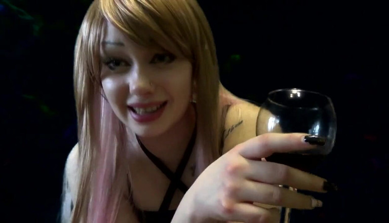 Goddess Misha Goldy: I am Just very horny