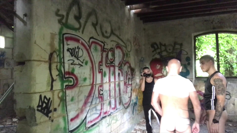 RAW PORN SPY CAM: Cruzeiro ao ar livre com Jess usado cru por John...