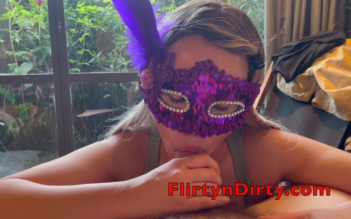 FlirtynDirty: Aleksandraxxx chupando mascarada em primeiro plano