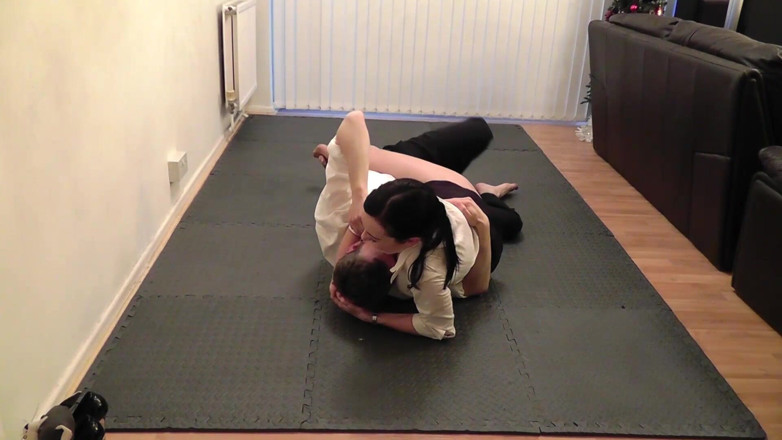 Real Sessions Filmed Miss Jessica Wood: Office Wrestle - parte 5 - tamanho 1920 x 1080