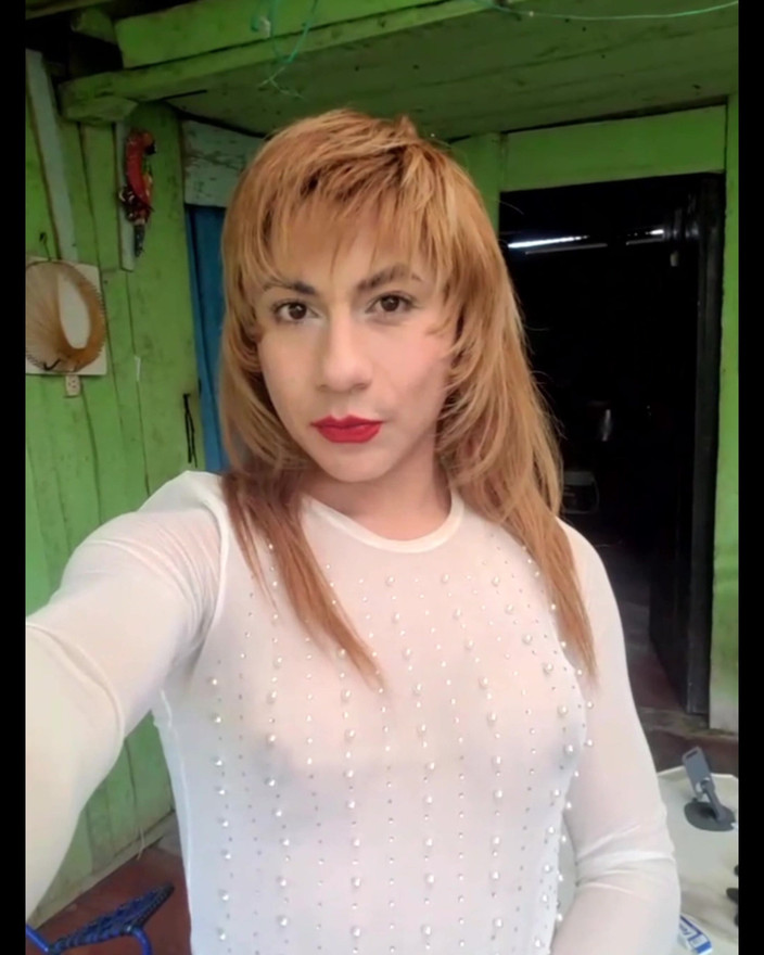 Evehamphy: Attenzione sotto la gonna