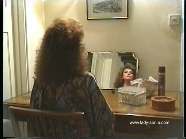 Lady Sonia: Hair and Makeup